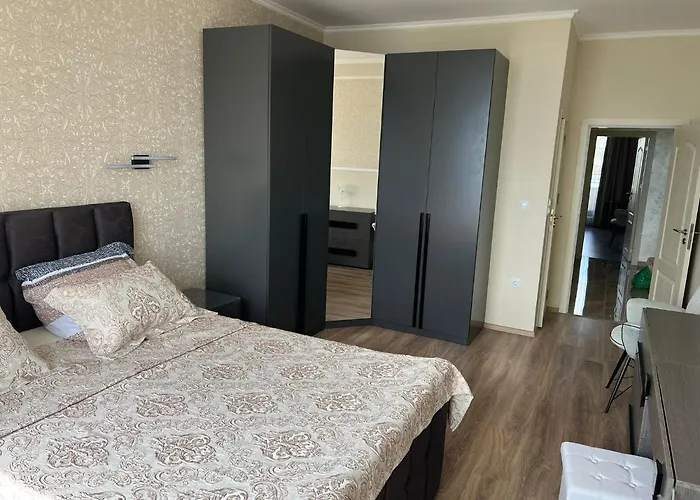 Luxury Penthouse At Valencia Gardens Burgas