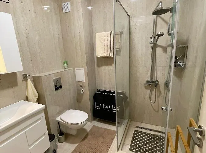 Luxury Penthouse At Valencia Gardens Apartamento Burgas