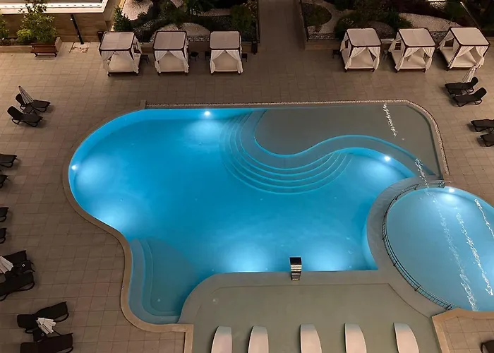 Luxury Penthouse At Valencia Gardens Apartamento Burgas