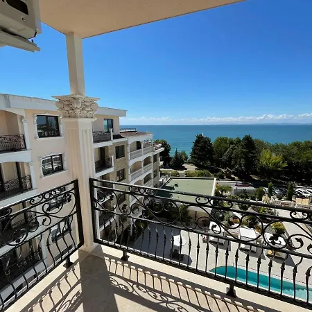 Luxury Seaview Penthouse Apartments At Valencia Gardens *