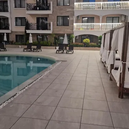 Luxury Penthouse Apartments At Valencia Gardens Burgaz